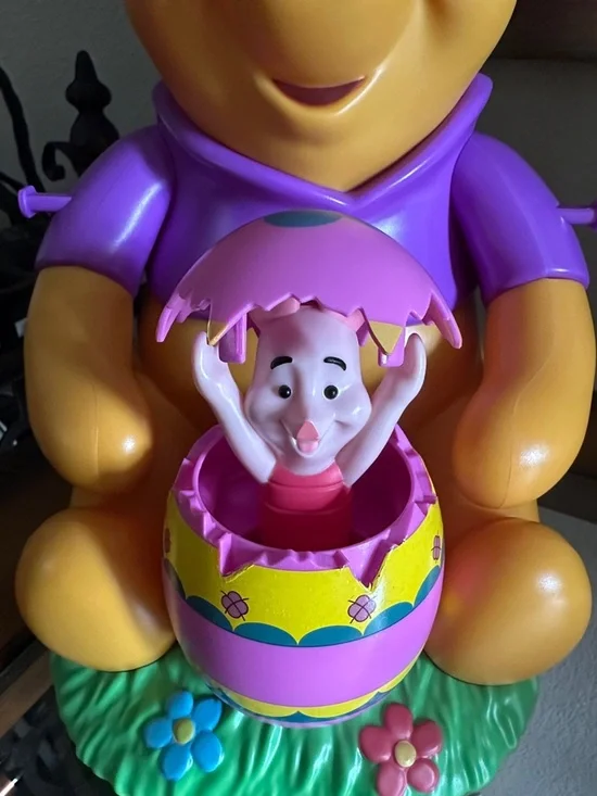 Winnie the Pooh Easter Disney parks 2026 popcorn bucket NWT - Picture 2 of 5